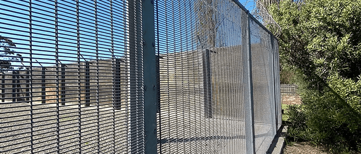 Система ограждения периметра с защитой от перелезания для правительственного района Новой административной столицы Египта