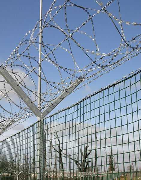 Применение колючей проволоки