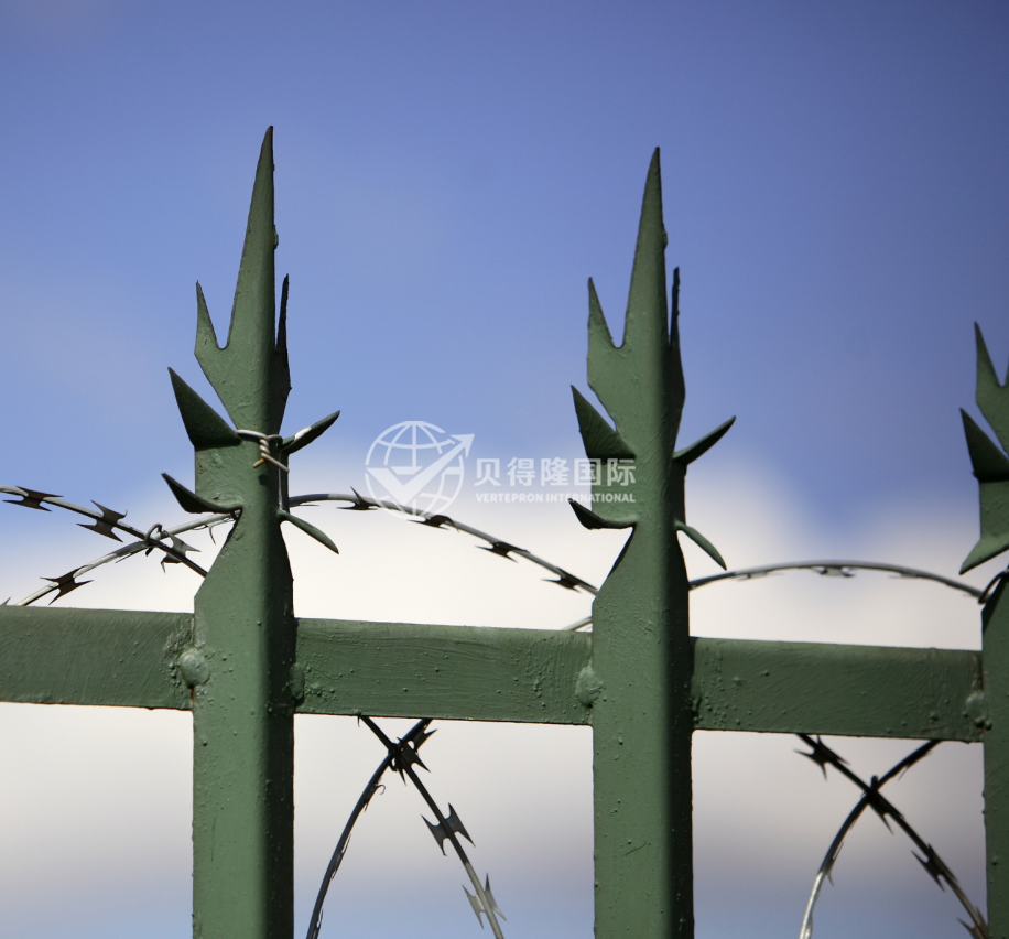 металлический штакетник