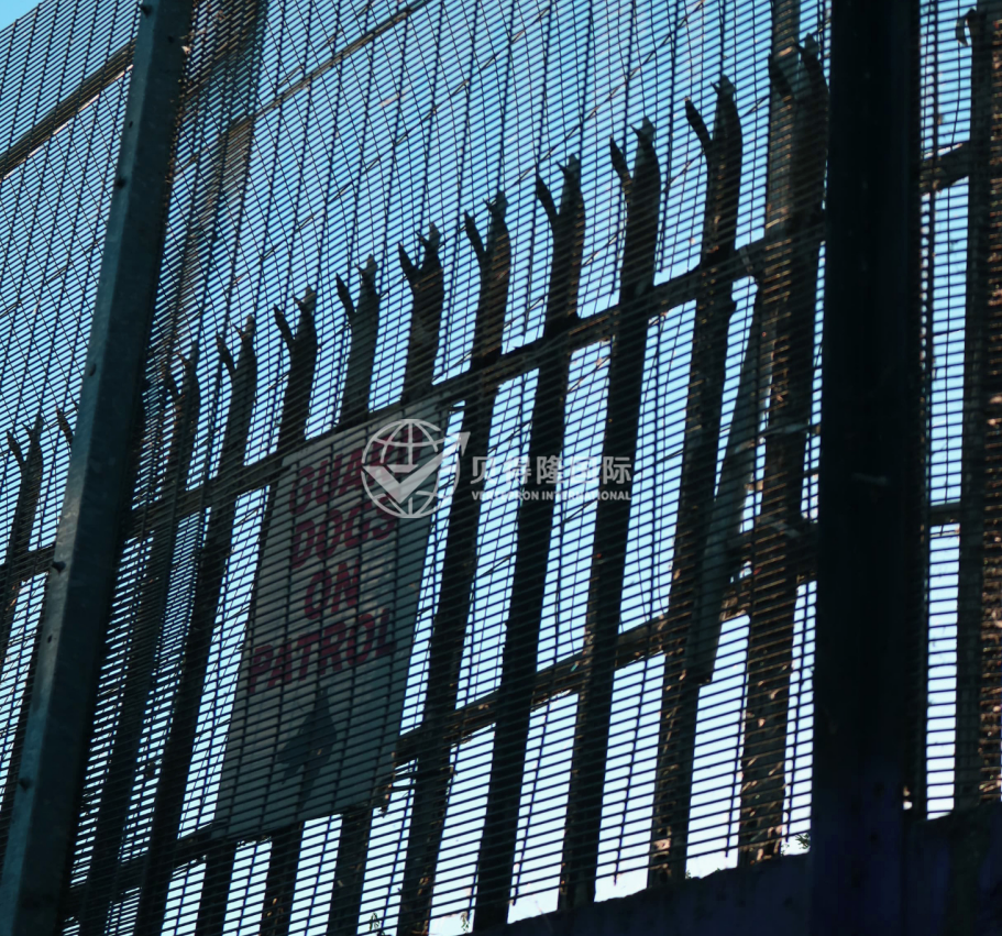 металлический штакетник